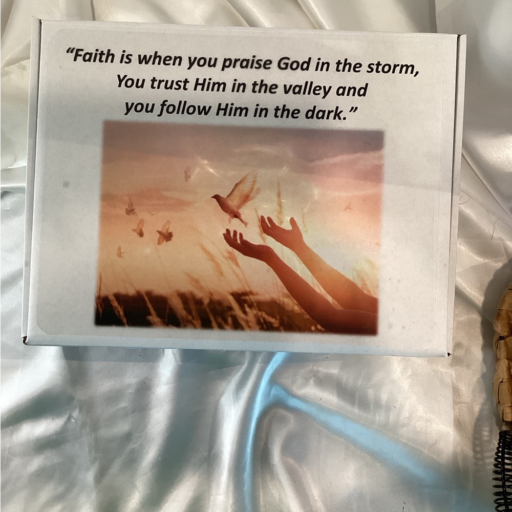 Women’s Bereavement Gift Box